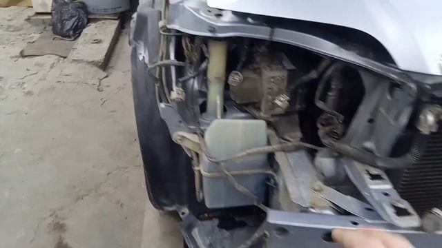 Toyota Corolla Fielder замена порогов, осмотр и начало работ смотреть онлайн