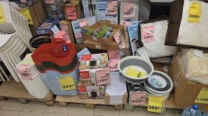 В Чижике реально завалы товаров по красной цене! Здесь есть всё! Мебель, одежда, товары для кухни.