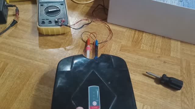 АКБ от АВ 404 легендарная лягушка из 18650 Наследие Пытаемся оживить Часть 1 смотреть онлайн