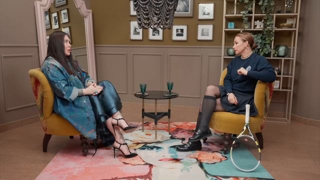 Рада Русских.Я из тех кто бьет в лицо соазу🤠 смотреть онлайн