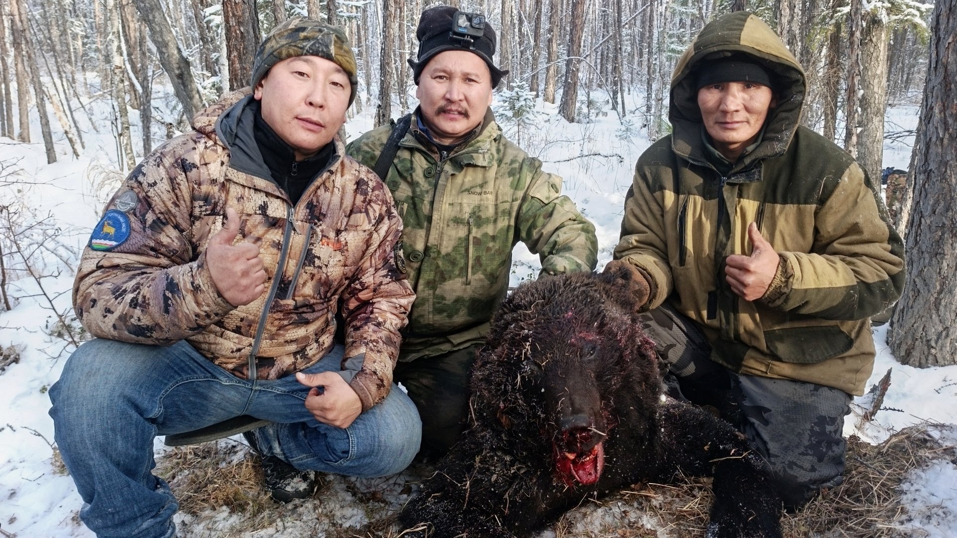 Охота на медведя в берлоге смотреть онлайн