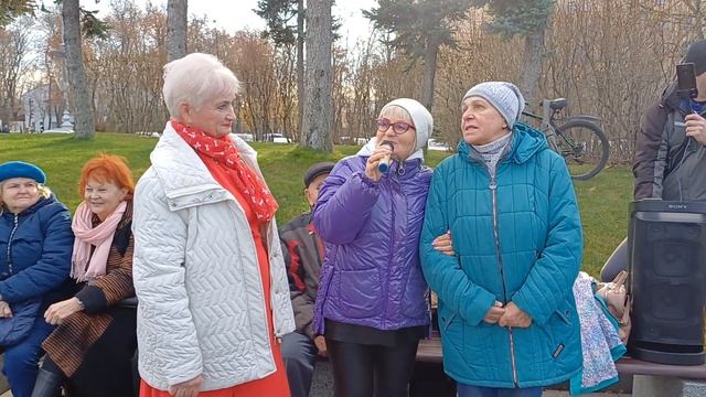 ПОЗДРАВЛЕНИЕ СВЕТЛАНЫ И ЛЮДМИЛЫ С ДНЕМ РОЖДЕНИЯ смотреть онлайн