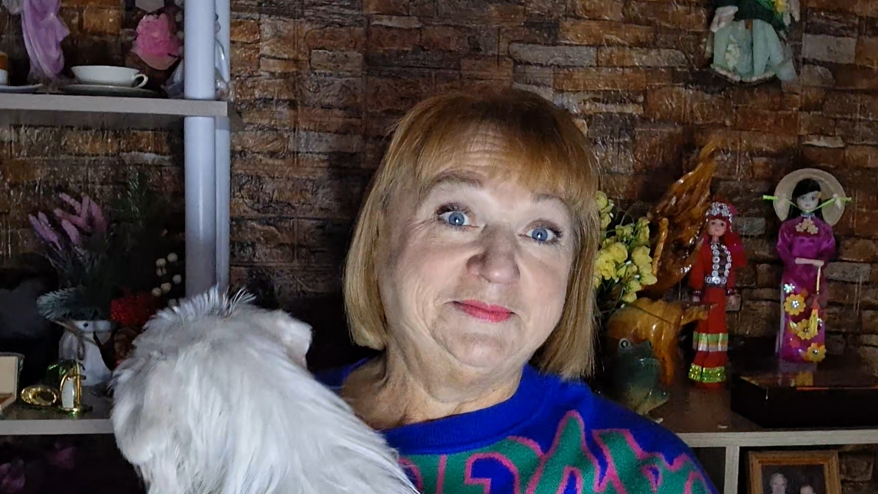 Бодрая...активная...но уже не часто.... смотреть онлайн