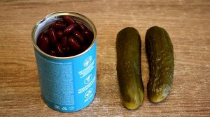 Беру банку фасоли и солёные огурцы! Готовлю потрясающий салат! Вкусный рецепт из простых продуктов!