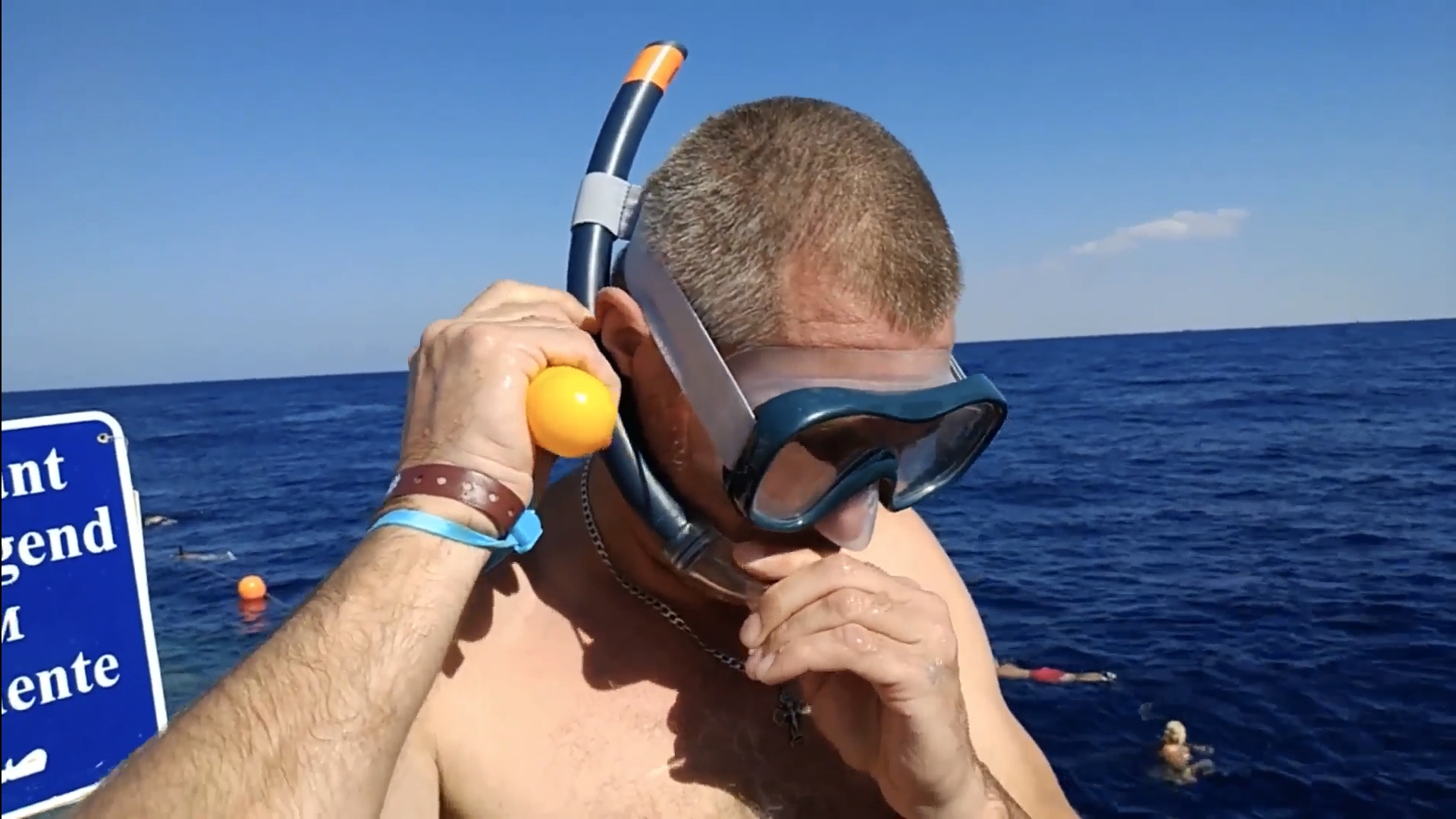 Я в шоке! Коралловый риф отеля Charmillion Sea Life! Цветущий сад под водой! смотреть онлайн