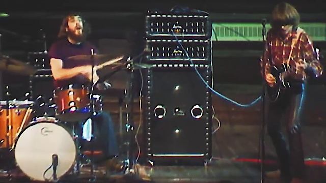 Creedence Clearwater Revival - Fortunate Son смотреть онлайн