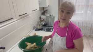 С петухами разобрались// утюжка// капуста в пищевой пленке//