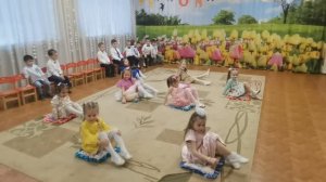 Танец маминых дочек "Лялечка" на день мамы и 8 марта в средней группе