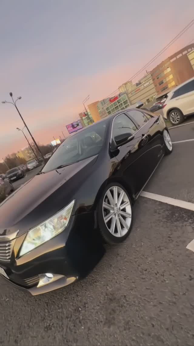 Toyota Camry Low