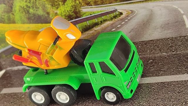 ISUZU ELF С МОТОЦИКЛОМ смотреть онлайн