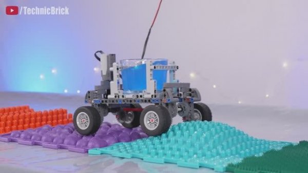 Механизмы Lego переносят воду (часть 1)