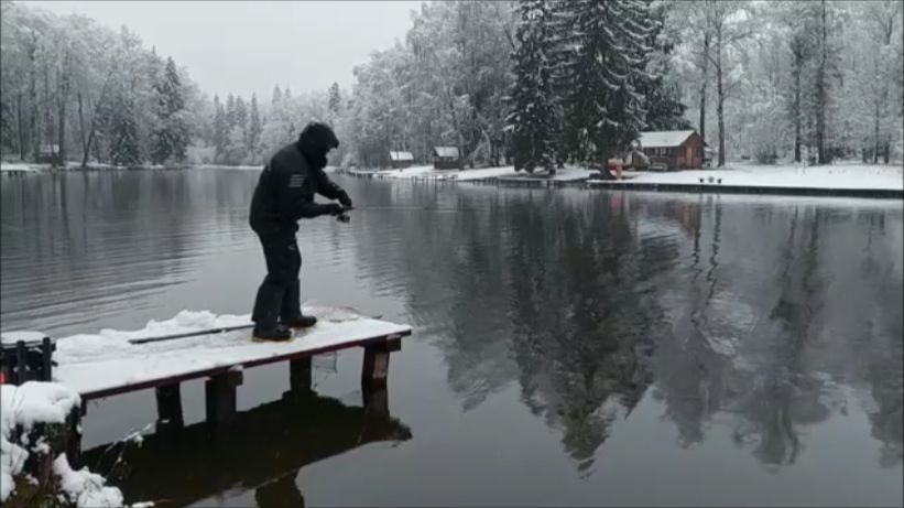 Первый снег. Красивые пейзажи. Рыбалка на верхнем. Клёвое место, Лосиный остров. смотреть онлайн