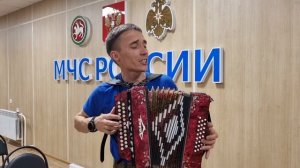 Радик Газизов - "Туйларыгыз матур булсын" Анатолий Кириллов кое hәм сүзләре.