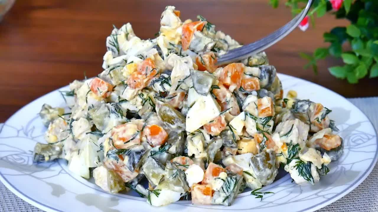 ОЧЕНЬ вкусный салат на Новый Год 2026. Вкусный праздничный салат на новогодний стол 2026 смотреть онлайн