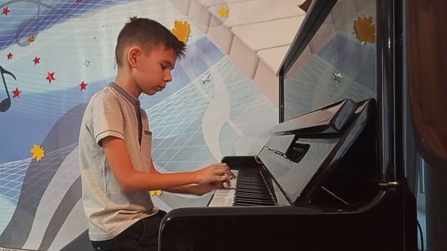 Долгов Илья ( А.Гедике 