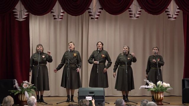 Выступление ансамбля 