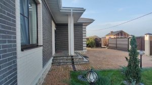 Дом Бомба с Ухоженным участком