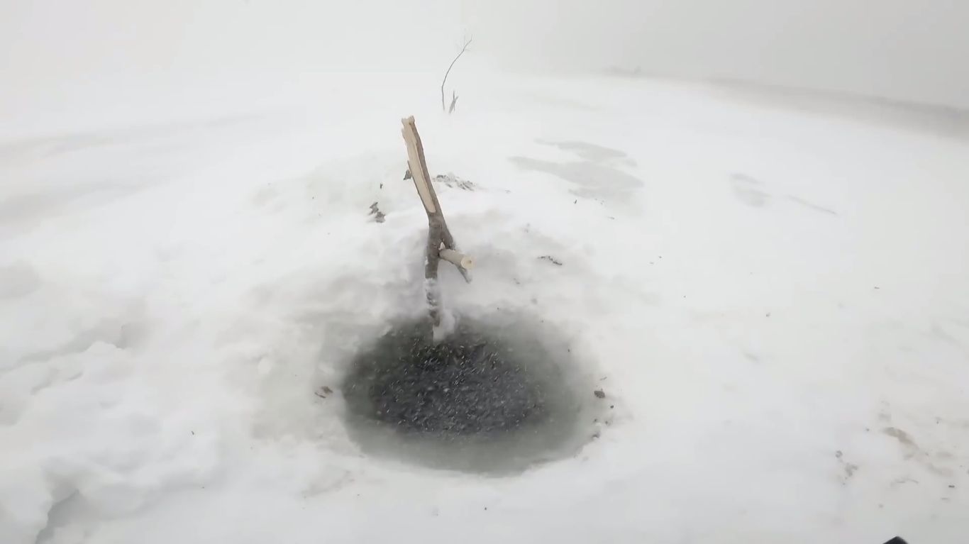 Рыбалка у чёрной дыры. Жесть на Енисее. Отличный улов налима. Пятая серия. смотреть онлайн