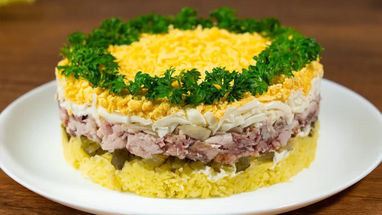 3 ОЧЕНЬ вкусных салата на Новый Год 2026. Вкусные праздничные салаты на новогодний стол 2026 смотреть онлайн