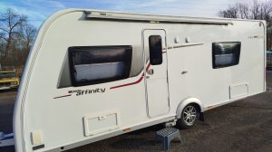 Шикарный караван,дом на колёсах Elddis Affinity 2015 года 4-5 мест с зимним отоплением ALDE
