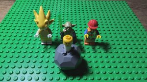 Кто из лего человечков получит метеорит с кристаллами ?