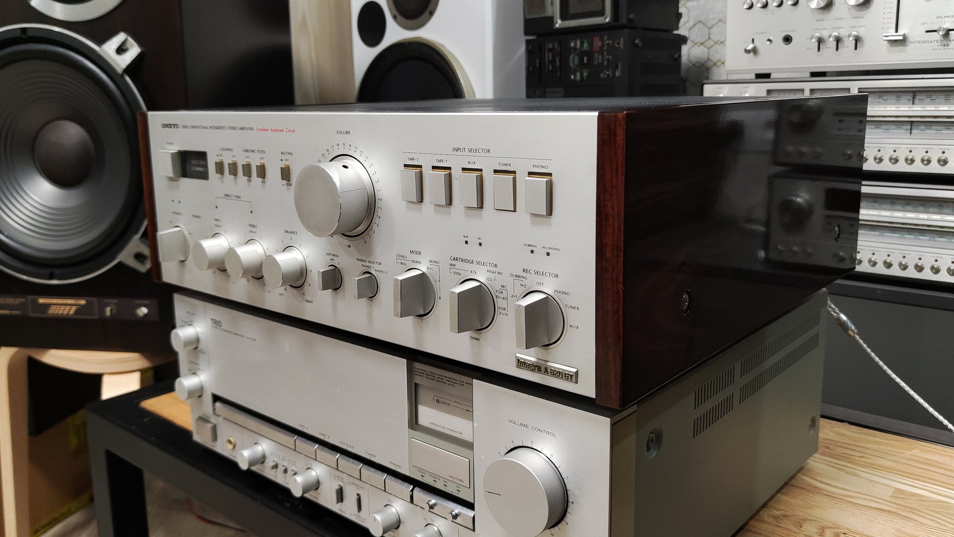 ONKYO A 820 GT смотреть онлайн