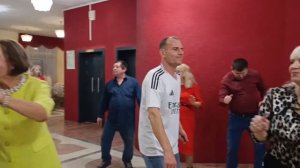 15 ноября.Дарите женщинам цветы...