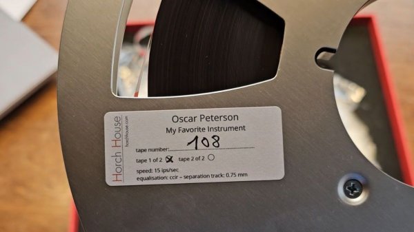 Запись на ленте - Oscar Peterson от Horch House