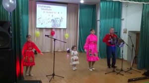 Марийский танец. Радует семья Юры Сайсанова. Видео Хайбуллина Василия.