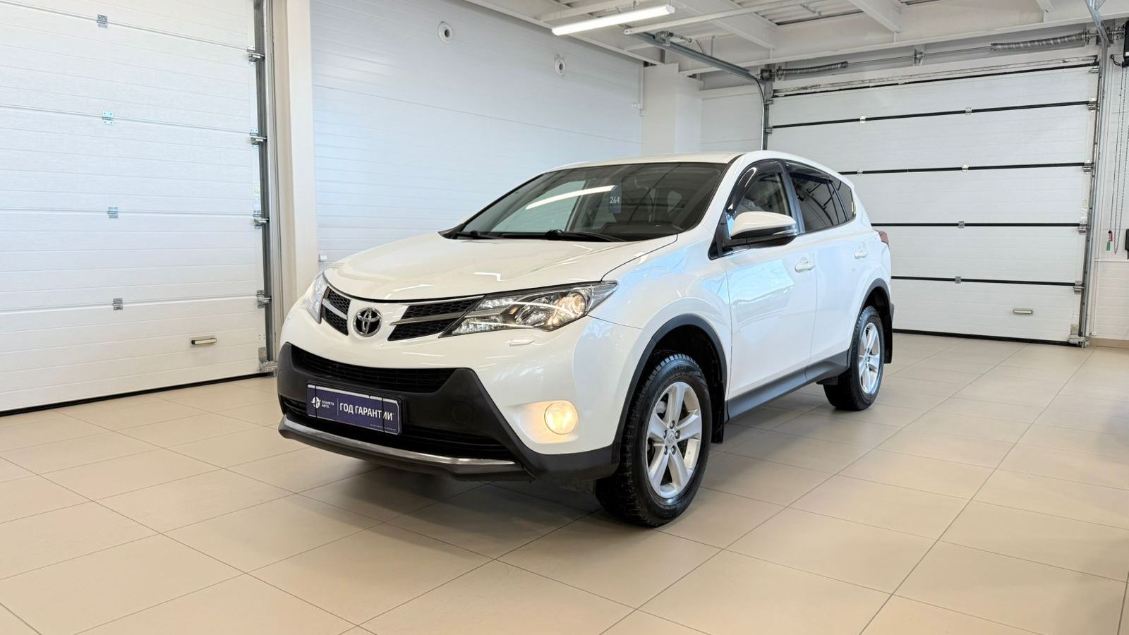 Toyota RAV4, 2013 год
