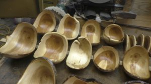 Разная мелочь для кухни. Салфетницы, подставки под горячее, посуда, ладейки.