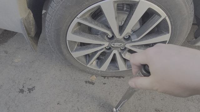 Как правильно затягивать колеса? Моменты затяжки на лада смотреть онлайн