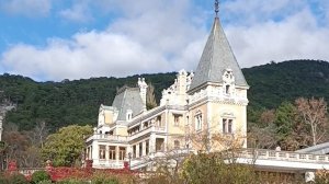 МАССАНДРОВСКИЙ ДВОРЕЦ. КРЫМ. СЧАСТЛИВЫЙ ДЕНЬ ДАРЮ МОИМ ДРУЗЬЯМ