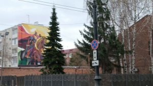 Красивый мурал в центре города