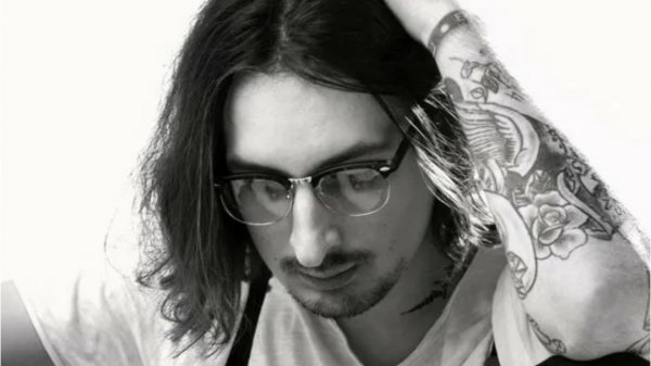 Маниакально