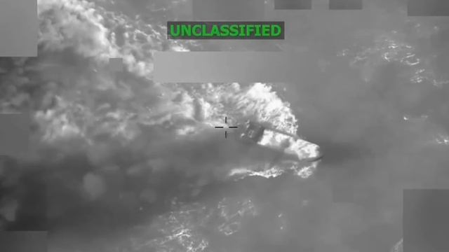 США.По лодке с эмигрантами из всех стволов смотреть онлайн