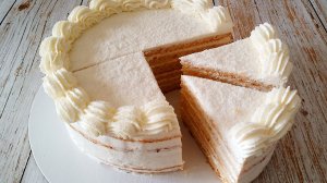 Торт бисквитный Милка с воздушными коржами и взбитыми сливками!