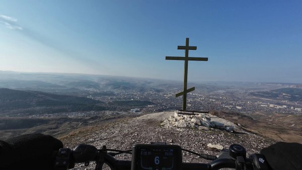 Кисловодск. Психоделическая релакс - прогулка по Джинальскому хребту на электроскутере. 1 часть.