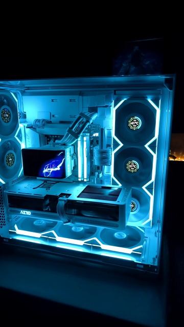 Распаковка Lian Li O11 Vision Compact White — Идеальный Белый Корпус для Геймеров в 2025 году смотреть онлайн