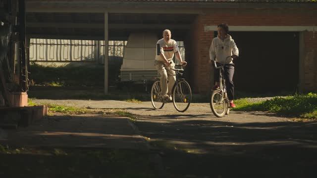 Превью к фильму 80 лет смотреть онлайн