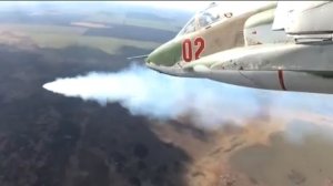 Облака - белогривые лошадки. Главный герой клипа на песню группы "Ключи" - штурмовик Су-25