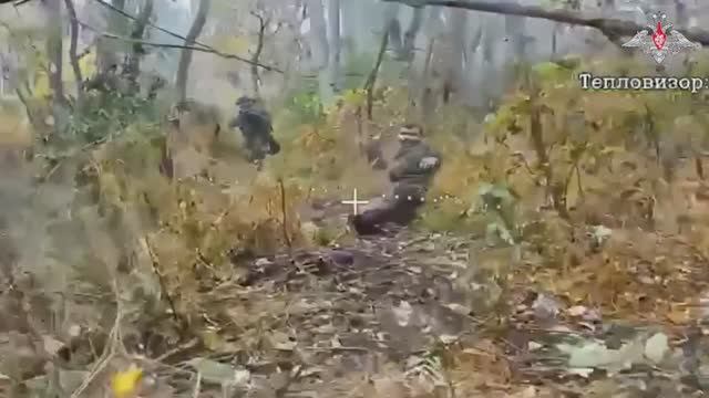 Операторы FPV-дронов подразделения БПС отдельного разведывательного батальона Новороссийских смотреть онлайн