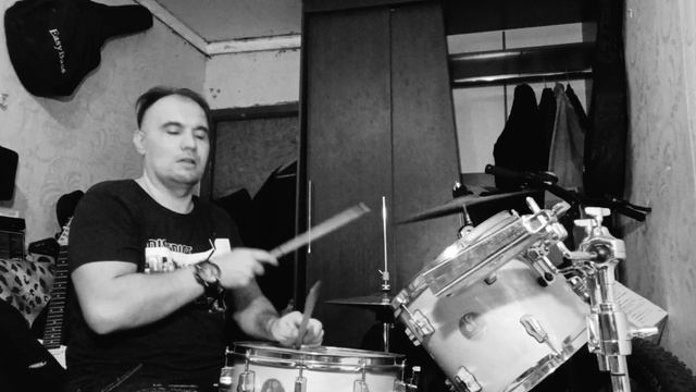 Beatles - Girl - Drum Cover смотреть онлайн