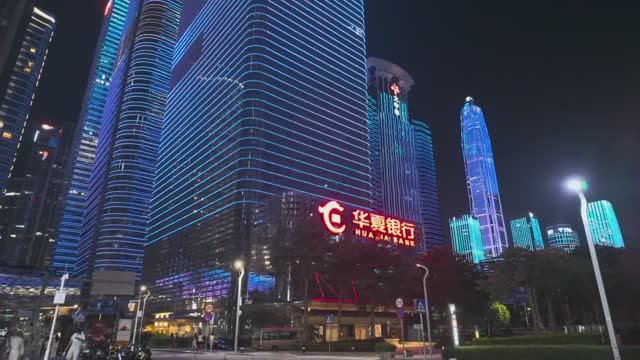 🇨🇳 Шэньчжэнь, Китай - ночная прогулка по самому современному району города / 2025 смотреть онлайн