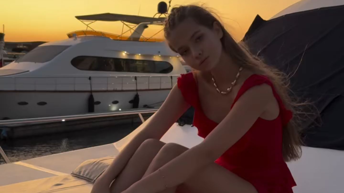 Мария Таланова / C-UTE - Don't Wanna смотреть онлайн