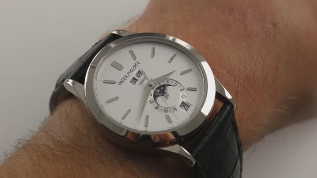 Обзор часов Patek Philippe Annual Calendar 5396G-011