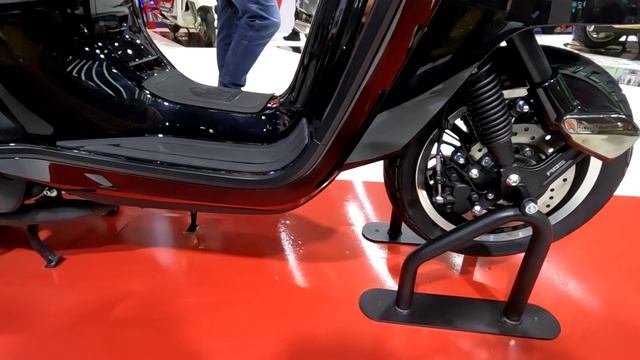 Скутеры LAMBRETTA Выставка CIMA MOTOR Часть 22 смотреть онлайн