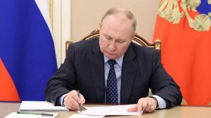 Путин подписал закон о пожизненном заключении за склонение детей к диверсиям