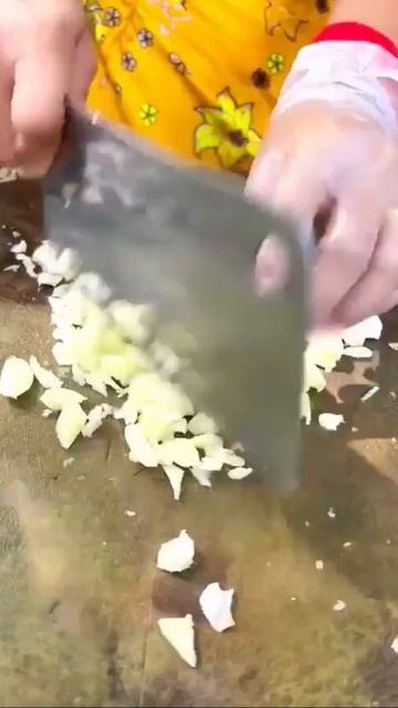 ЕДА САМА ЛЕЗЕТ В РОТ - РЫБА КИРПИЧИКАМИ 😋😋🥰