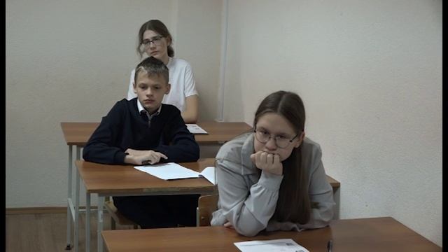 Около 300 школьников участвуют в городском этапе олимпиад смотреть онлайн